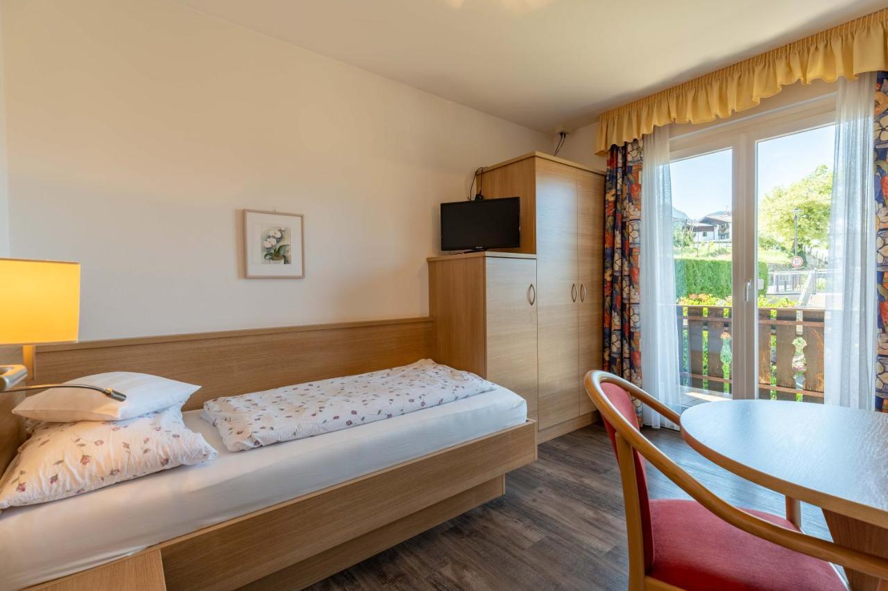 Garni Duerrenstein Hotel เชนนา ภายนอก รูปภาพ