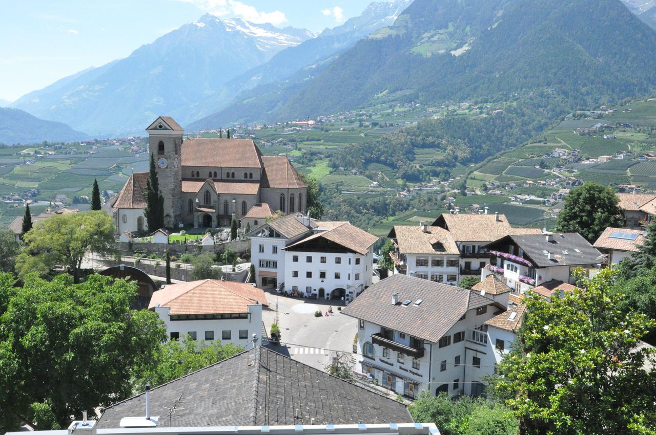 Garni Duerrenstein Hotel เชนนา ภายนอก รูปภาพ